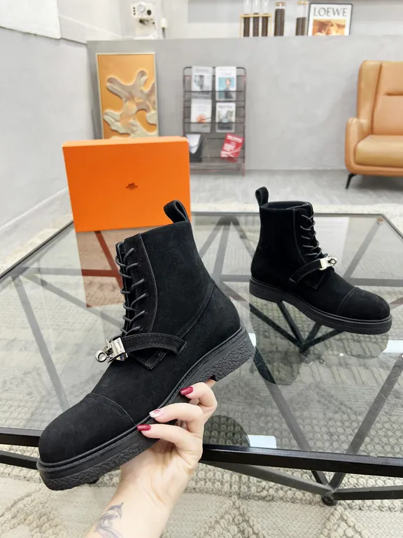 Hermes Shoe 